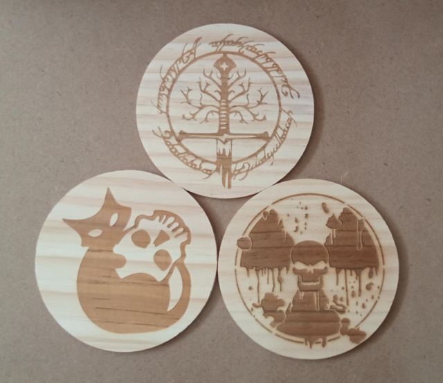 Drewniana podkładka pod kubek