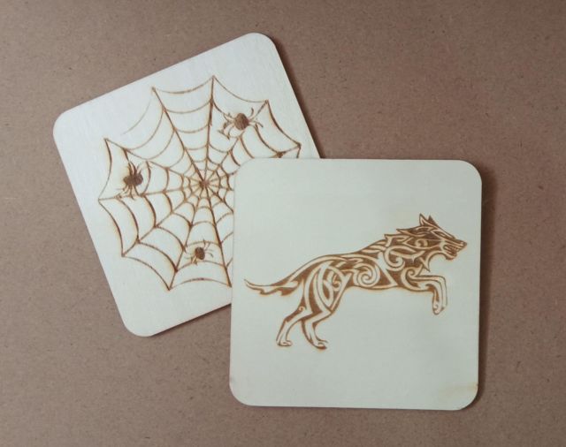 Drewniana podkładka pod kubek