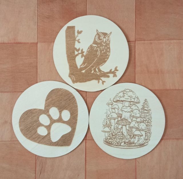 Drewniana podkładka pod kubek